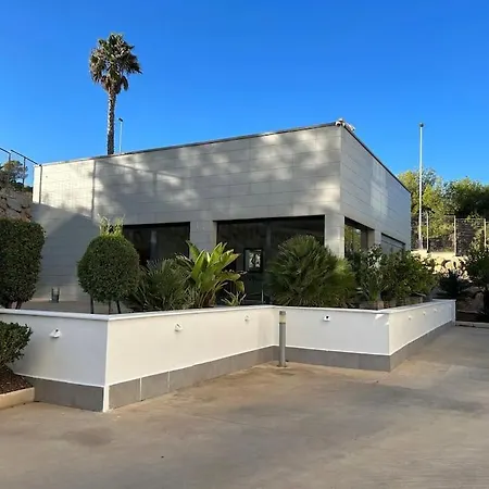 Beautiful Modern Flat With Pool In Lomas De Campoamor